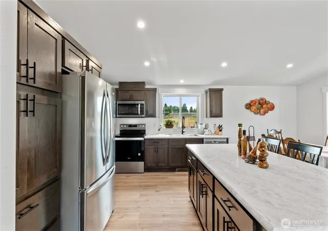 Photo 4 of Manufactured home for sale at 1019 Stanford Dr #69, Cosmopolis, WA 98537 | MLS# NWM2533266 | Listing updated on 2026-09-21