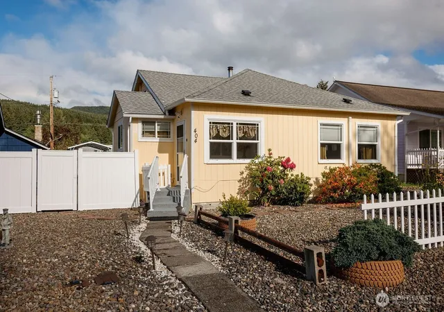 Photo 2 of Contingent at 404 Jackson St, Ryderwood, WA 98581 | MLS# NWM2533298 | Listing updated on 2026-09-21