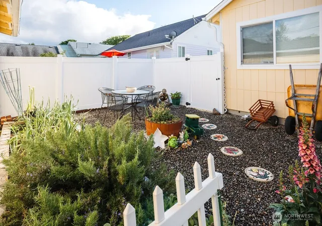 Photo 4 of Single family home for sale at 404 Jackson St, Ryderwood, WA 98581 | MLS# NWM2533298 | Listing updated on 2026-09-21