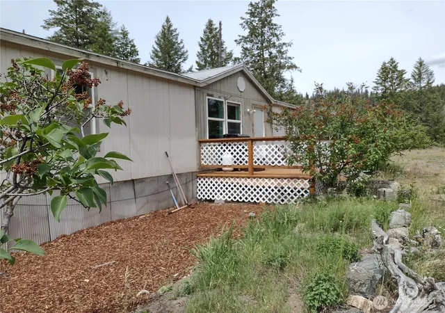 Photo 1 of Manufactured home for sale at 39 Leonard Ln, Curlew, WA 99118 | MLS# NWM2533305 | Listing updated on 2026-09-21