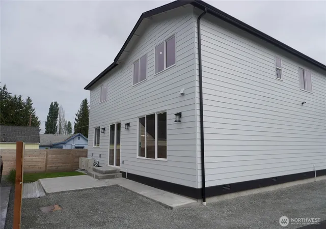 Photo 4 of Single family home for sale at 2644 S 146th Street, Sea Tac, WA 98168 | MLS# NWM2533308 | Listing updated on 2026-09-21