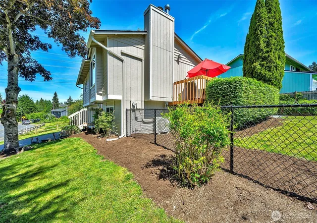 Photo 3 of Single family home for sale at 2207 180th Place SE, Bothell, WA 98012 | MLS# NWM2533318 | Listing updated on 2026-09-21