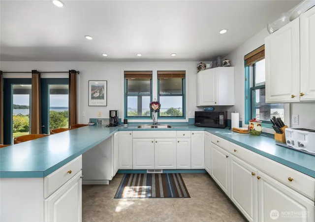 Photo 3 of Single family home for sale at 754 Livingston Bay Shore Dr, Camano Island, WA 98282 | MLS# NWM2533333 | Listing updated on 2026-09-21