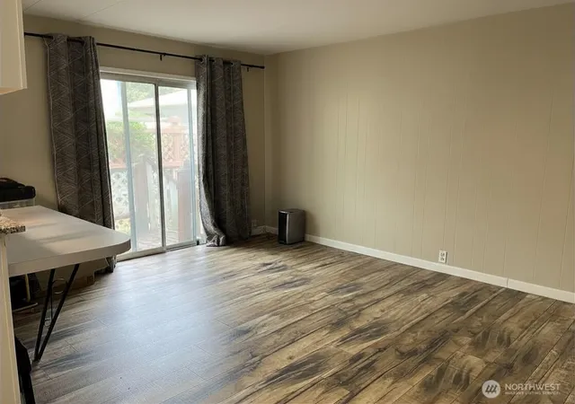 Photo 3 of Manufactured home for sale at 3333 228th Street SE #113, Bothell, WA 98021 | MLS# NWM2533340 | Listing updated on 2026-10-02