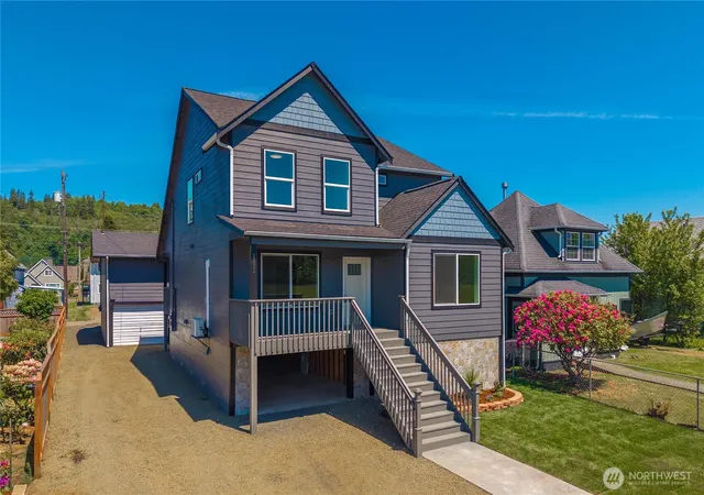 Photo 1 of Sale Pending at 2511 Bay Ave, Hoquiam, WA 98550 | MLS# NWM2533361 | Listing updated on 2026-09-30