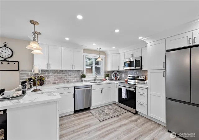 Photo 2 of Manufactured home for sale at 32501 Ne 50th Street #17, Carnation, WA 98014 | MLS# NWM2533384 | Listing updated on 2026-10-09