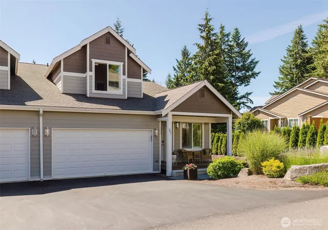 Photo 1 of Condo for sale at 920 E Old Ranch Rd #B7, Allyn, WA 98524 | MLS# NWM2533417 | Listing updated on 2026-09-23