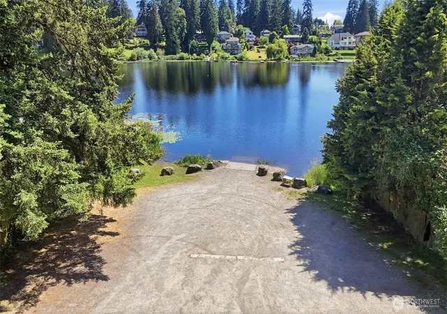 Photo 40 of Single family home for sale at 1526 S Lake Stickney Dr, Lynnwood, WA 98087 | MLS# NWM2533450 | Listing updated on 2026-10-13