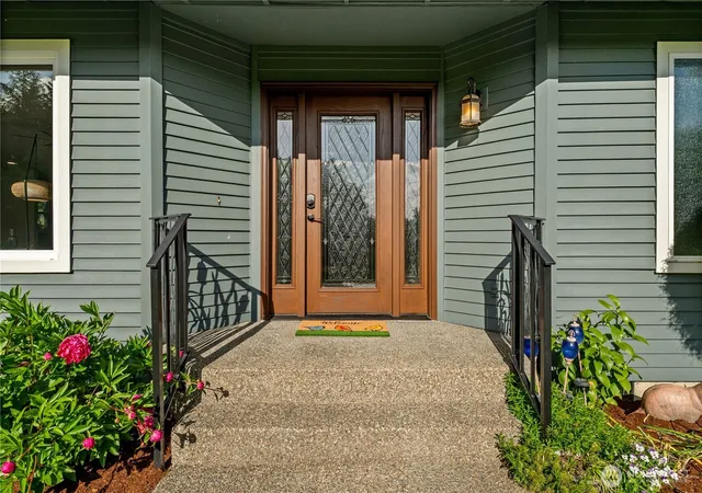Photo 3 of Single family home for sale at 200 Ne Riverhill Dr, Belfair, WA 98528 | MLS# NWM2533480 | Listing updated on 2026-09-21