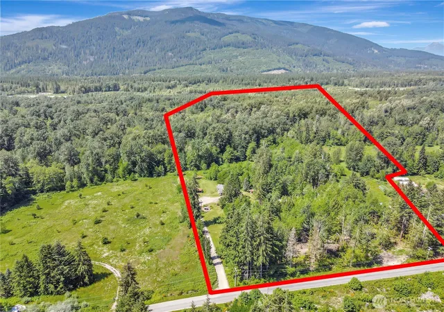 Photo 3 of Single family home for sale at 30720 Sauk Prairie Rd, Darrington, WA 98241 | MLS# NWM2533485 | Listing updated on 2026-09-21