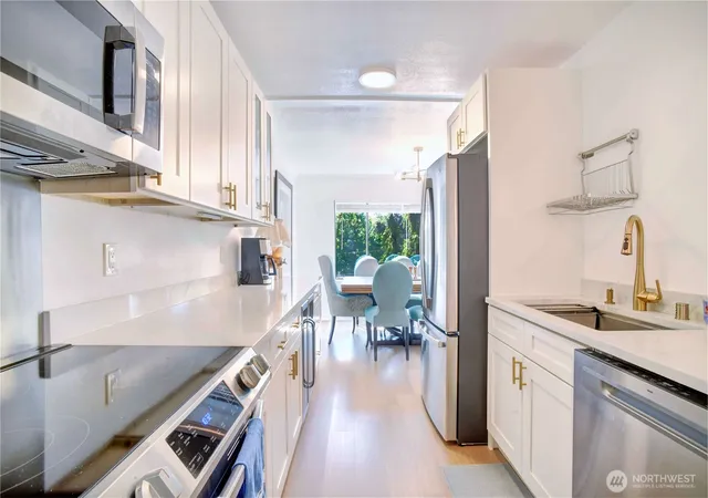 Photo 4 of Condo for sale at 4545 Sand Point Way NE #302, Seattle, WA 98105 | MLS# NWM2533507 | Listing updated on 2026-10-01