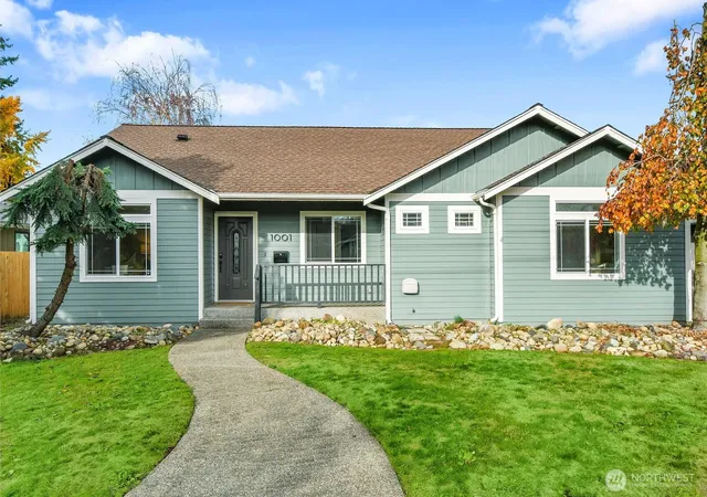 Photo 1 of Single family home for sale at 1001 8th Avenue Nw, Puyallup, WA 98371 | MLS# NWM2533607 | Listing updated on 2026-10-21