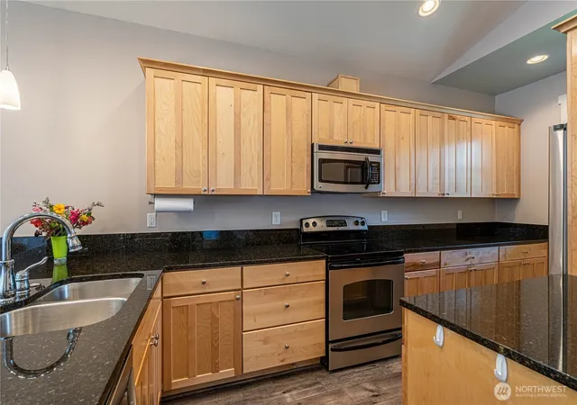 Photo 3 of Single family home for sale at 1000 Sunset Ln, Chelan, WA 98816 | MLS# NWM2533608 | Listing updated on 2026-09-24