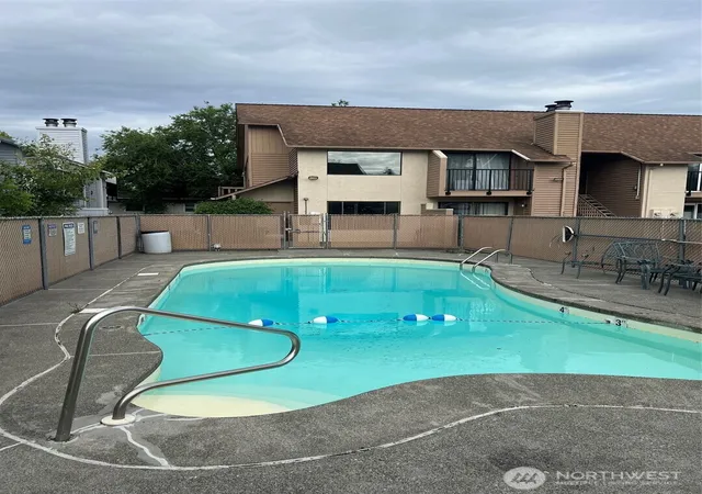 Photo 3 of Condo for sale at 12434 Ambaum Blvd SW #106, Seattle, WA 98146 | MLS# NWM2533665 | Listing updated on 2026-09-21