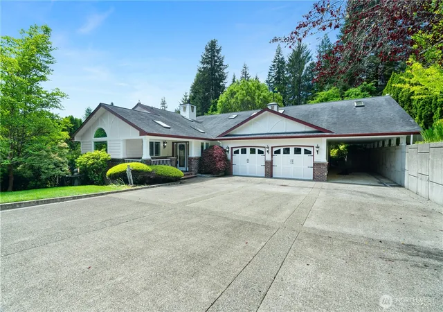 Photo 2 of Multi family home for sale at 115 Reynvaan Dr, Aberdeen, WA 98520 | MLS# NWM2533666 | Listing updated on 2026-09-21