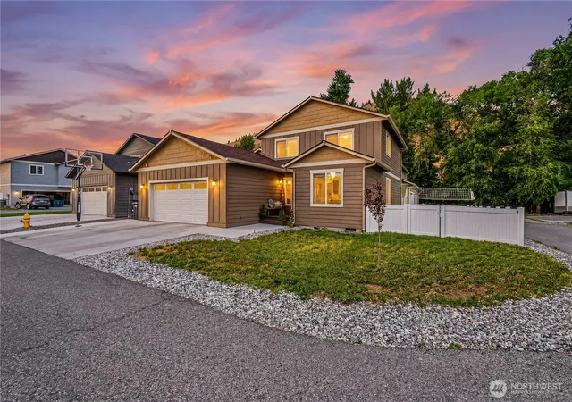 Photo 1 of Single family home for sale at 410 Riverside Meadow, Cashmere, WA 98815 | MLS# NWM2533669 | Listing updated on 2026-09-21