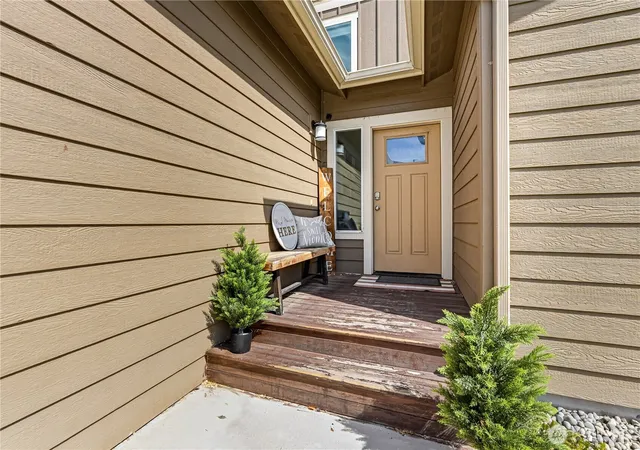 Photo 3 of Single family home for sale at 410 Riverside Meadow, Cashmere, WA 98815 | MLS# NWM2533669 | Listing updated on 2026-09-21
