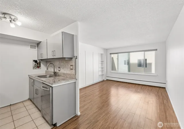 Photo 4 of Condo for sale at 1200 Boylston Ave #402, Seattle, WA 98101 | MLS# NWM2533674 | Listing updated on 2026-09-21