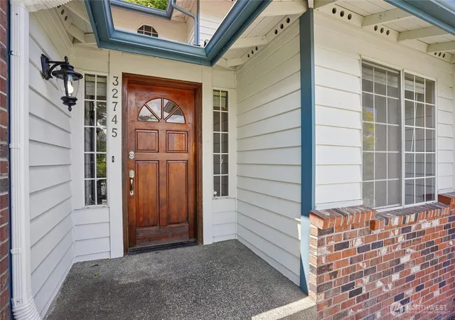 Photo 3 of Single family home for sale at 32745 47th Avenue Sw, Federal Way, WA 98023 | MLS# NWM2533711 | Listing updated on 2026-09-28