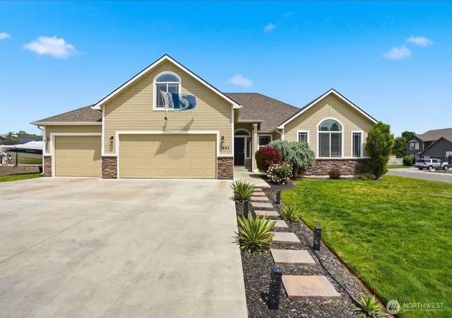 Single family home for sale at 7601 W Washington Ave, Yakima, WA 98903 | MLS# NWM2533735
