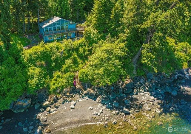 Photo 1 of Sale Pending at 295 Raccoon Point Rd, Eastsound, WA 98245 | MLS# NWM2533803 | Listing updated on 2026-09-25