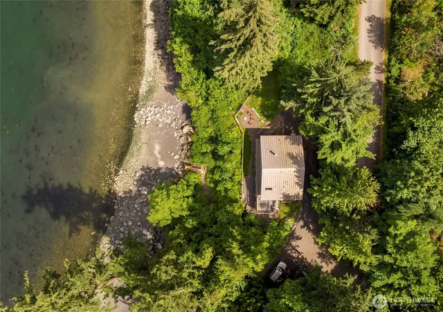 Photo 3 of Sale Pending at 295 Raccoon Point Rd, Eastsound, WA 98245 | MLS# NWM2533803 | Listing updated on 2026-09-25