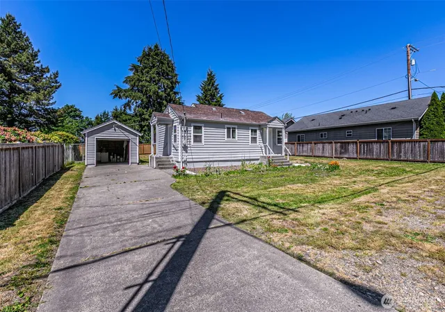 Photo 1 of Sale Pending at 1516 South 272nd, Des Moines, WA 98198 | MLS# NWM2533811 | Listing updated on 2026-09-25