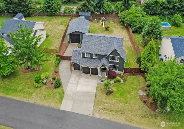 Photo 2 of Sale Pending at 5405 Braywood Ln Se, Olympia, WA 98513 | MLS# NWM2533825 | Listing updated on 2026-09-28