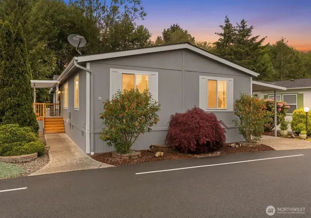 Photo 1 of Manufactured home for sale at 14727 43rd Avenue Ne #6, Marysville, WA 98271 | MLS# NWM2533833 | Listing updated on 2026-09-28