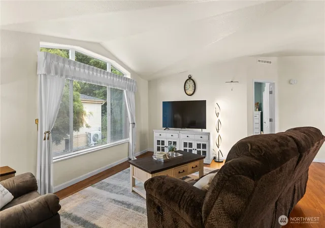 Photo 3 of Manufactured home for sale at 14727 43rd Avenue Ne #6, Marysville, WA 98271 | MLS# NWM2533833 | Listing updated on 2026-09-28