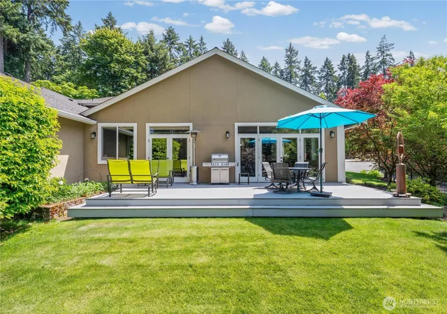Photo 3 of Condo for sale at 11226 Greystone Dr Sw, Lakewood, WA 98499 | MLS# NWM2533841 | Listing updated on 2026-09-21