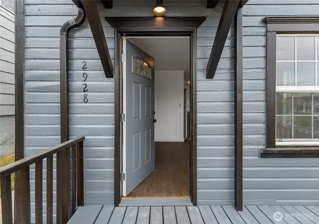 Photo 3 of Single family home for sale at 2928 Nassau St, Everett, WA 98201 | MLS# NWM2533902 | Listing updated on 2026-10-02
