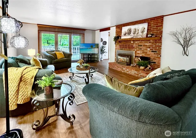Photo 4 of Single family home for sale at 3815 Hillview Ct NW, Olympia, WA 98502 | MLS# NWM2533927 | Listing updated on 2026-09-30