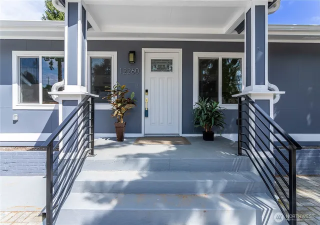 Photo 2 of Single family home for sale at 12260 3rd Avenue Sw, Seattle, WA 98146 | MLS# NWM2533965 | Listing updated on 2026-10-01