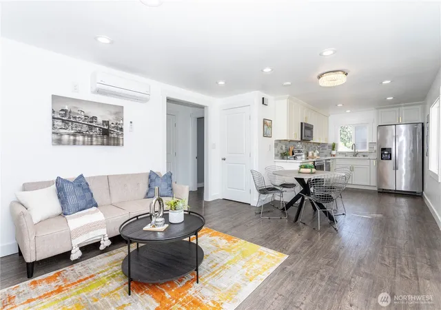 Photo 3 of Single family home for sale at 12260 3rd Avenue Sw, Seattle, WA 98146 | MLS# NWM2533965 | Listing updated on 2026-10-01