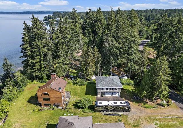 Photo 3 of Single family home for sale at 7544 Sandy Point Beach Rd NE, Olympia, WA 98516 | MLS# NWM2533967 | Listing updated on 2026-09-21