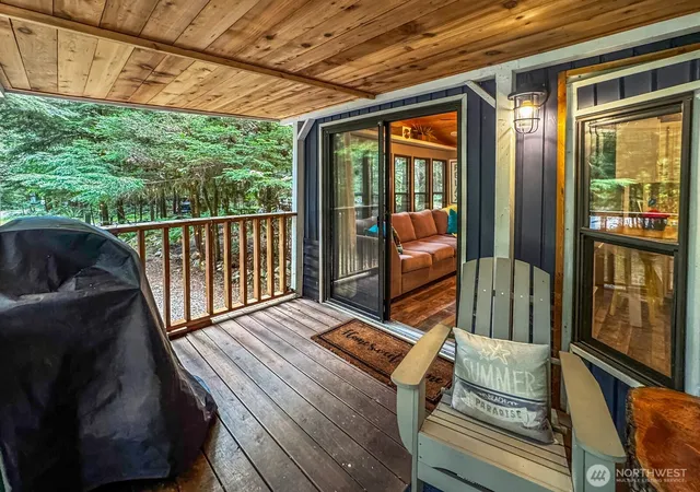 Photo 3 of Manufactured home for sale at 160 3 Big River Blvd E, Deming, WA 98244 | MLS# NWM2534089 | Listing updated on 2026-09-21