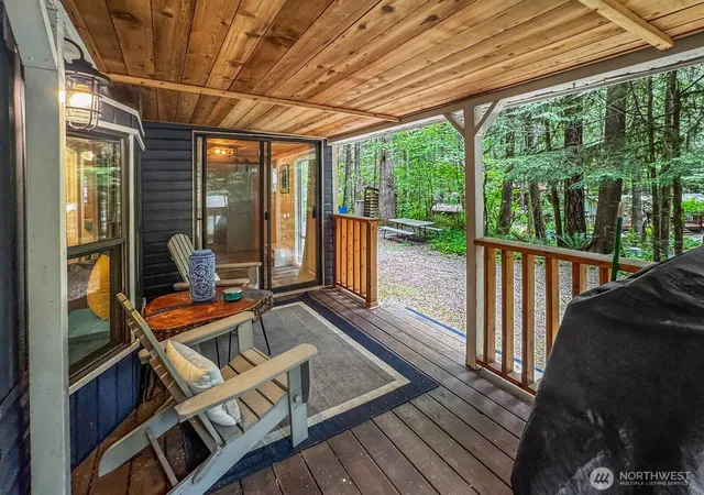 Photo 3 of Manufactured home for sale at 160 3 Big River Blvd E, Deming, WA 98244 | MLS# NWM2534089 | Listing updated on 2026-09-21