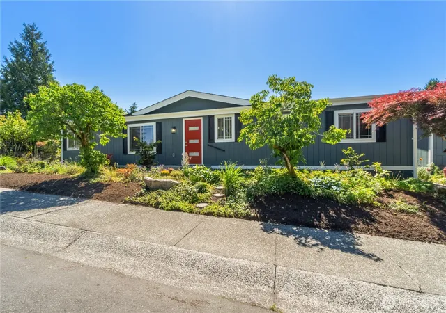 Photo 2 of Contingent at 17138 117th Court Ne, Bothell, WA 98011 | MLS# NWM2534101 | Listing updated on 2026-09-21