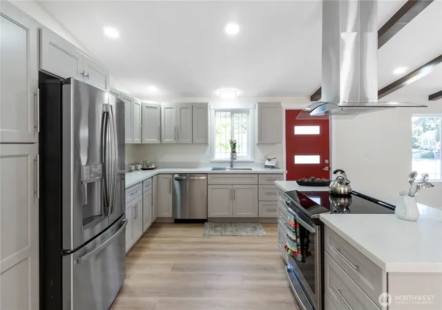Photo 4 of Manufactured home for sale at 17138 117th Court NE, Bothell, WA 98011 | MLS# NWM2534101 | Listing updated on 2026-09-21