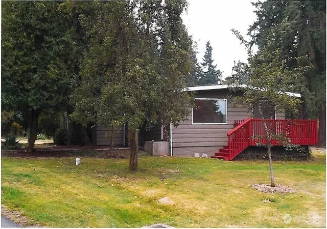 Photo 1 of Single family home for sale at 16707 79th Place Ne, Kenmore, WA 98028 | MLS# NWM2534137 | Listing updated on 2026-10-15