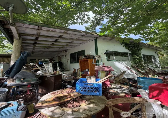 Photo 2 of Manufactured home for sale at 1310 Key Peninsula Hwy Nw, Lakebay, WA 98349 | MLS# NWM2534158 | Listing updated on 2026-09-21