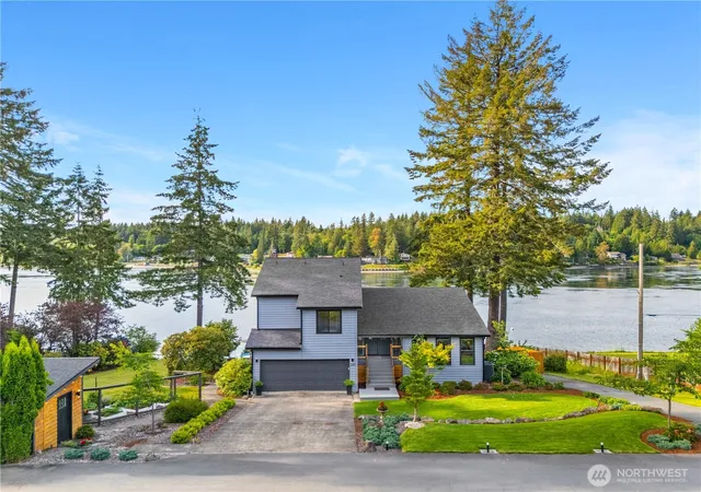 Photo 3 of Single family home for sale at 240 SE Mallard Beach Ln, Shelton, WA 98584 | MLS# NWM2534203 | Listing updated on 2026-10-29