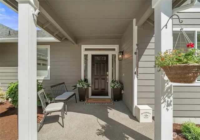 Photo 4 of Single family home for sale at 3016 85th Avenue SW, Olympia, WA 98512 | MLS# NWM2534205 | Listing updated on 2026-09-25