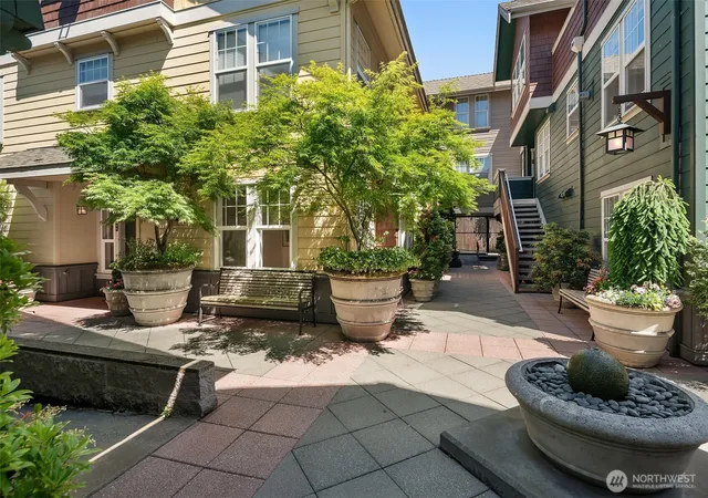 Photo 4 of Condo for sale at 5430 California Ave SW #4A, Seattle, WA 98136 | MLS# NWM2534206 | Listing updated on 2026-09-23