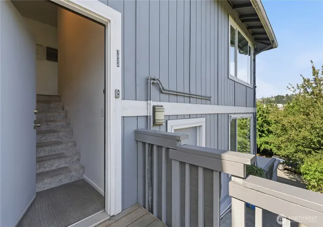 Photo 3 of House for sale at 3824 23rd Avenue SW, Seattle, WA 98106 | MLS# NWM2534220 | Listing updated on 2026-09-21