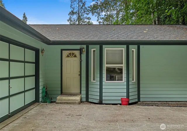 Photo 2 of Single family home for sale at 794 West Rd, Sedro Woolley, WA 98284 | MLS# NWM2534231 | Listing updated on 2026-09-21