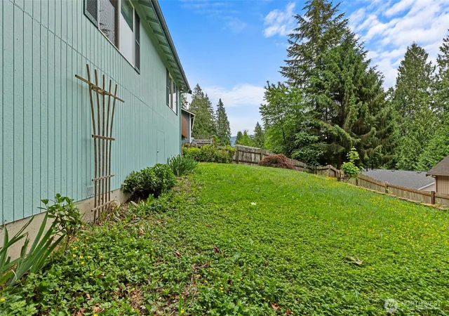 Photo 3 of Single family home for sale at 794 West Rd, Sedro Woolley, WA 98284 | MLS# NWM2534231 | Listing updated on 2026-09-21