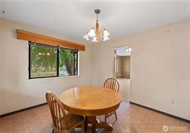 Photo 3 of Single family home for sale at 1550 Pear Ln, Rock Island, WA 98850 | MLS# NWM2534233 | Listing updated on 2026-09-21