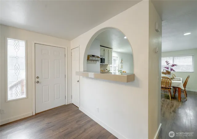 Photo 2 of Condo for sale at 4404 Terrace Dr #10, Everett, WA 98203 | MLS# NWM2534252 | Listing updated on 2026-10-02